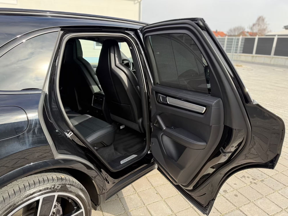 Cayenne E-Hybrid 3.0 V6 462 ch Tiptronic BVA Platinum Edition 2022 occasion 75001 Paris