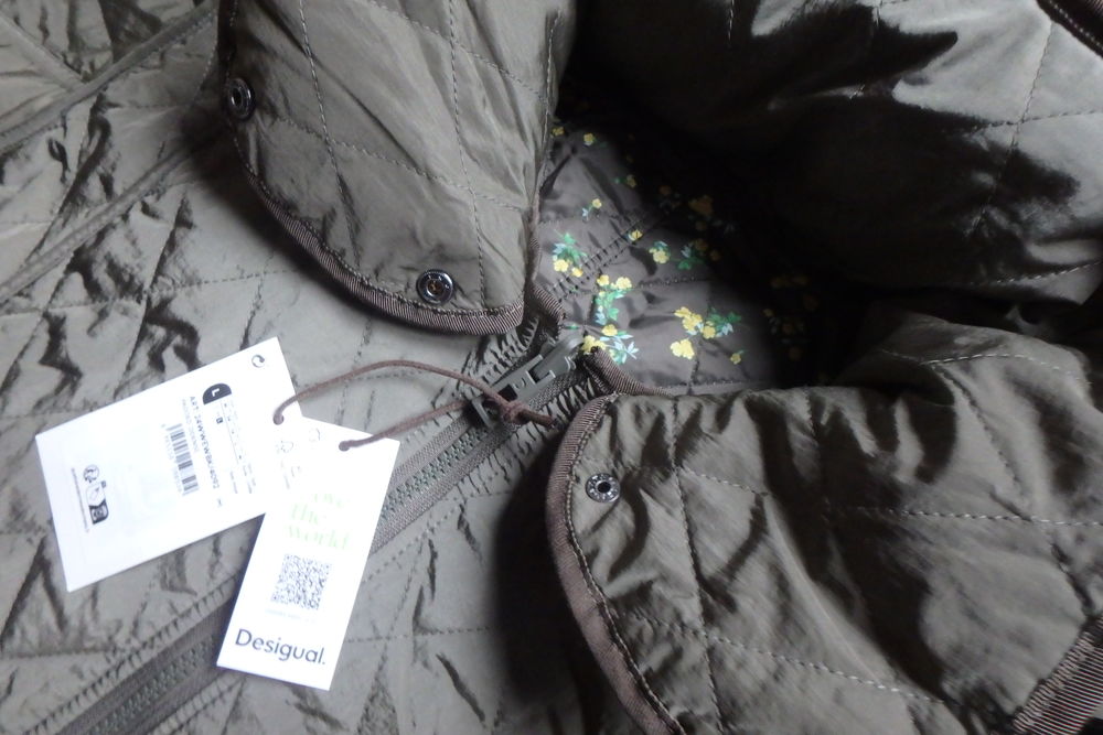 Manteau long coupe oversize vert fonc&eacute;, capuche, taille L Vêtements