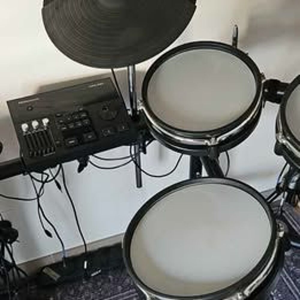 Mill&eacute;nium MPS 850 E-drum set Instruments de musique
