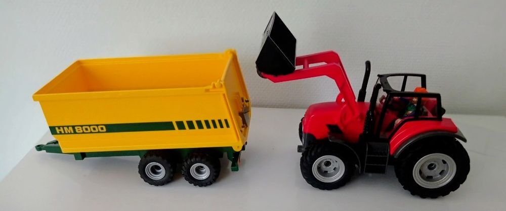 Playmobil gros tracteur avec remorque 57 cm. R&eacute;f : 70131 
Jeux / jouets