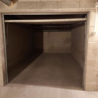  Parking / Garage � vendre 14 m� Reims