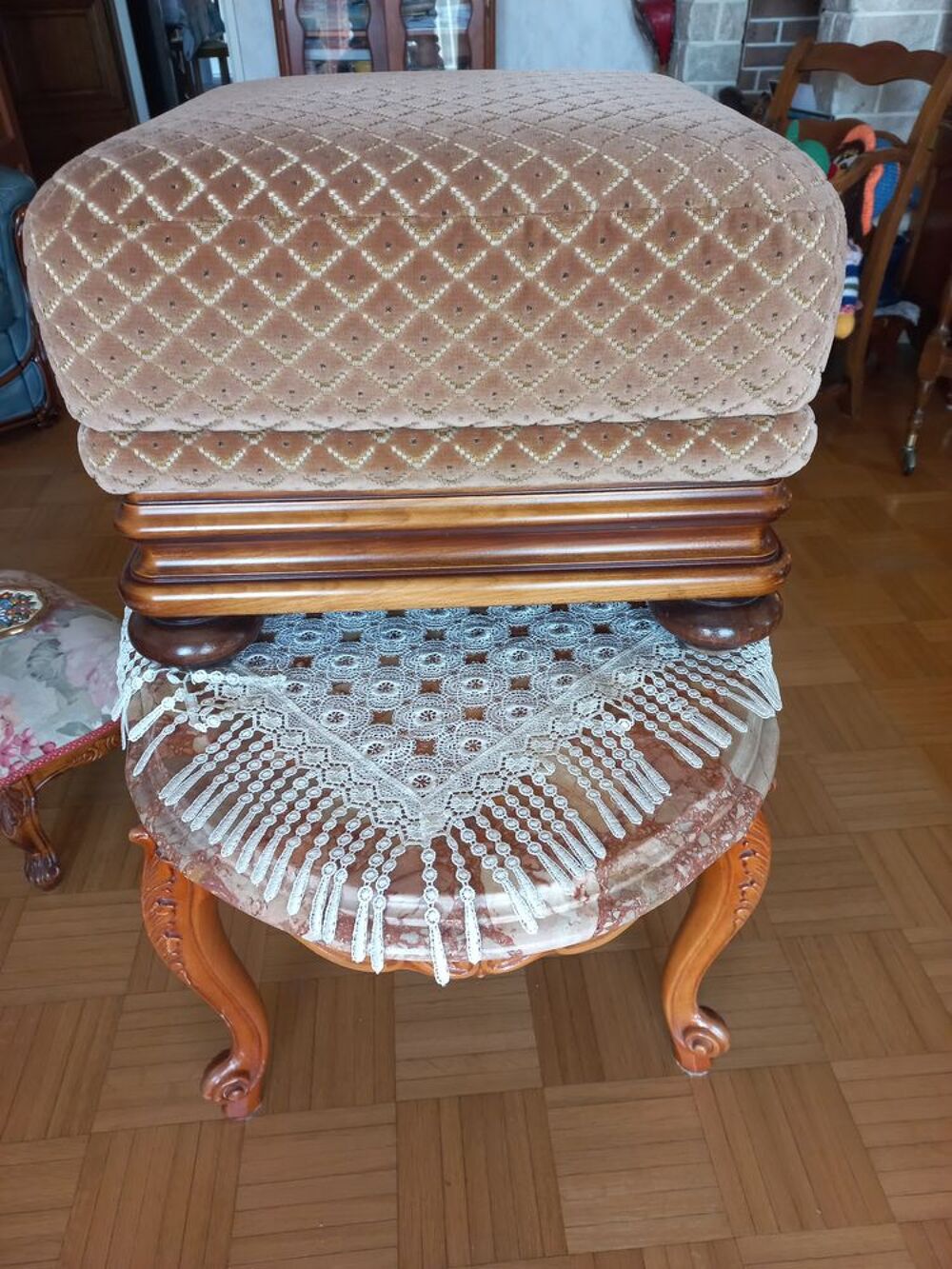 - 2 POUFS EN MERISIER ET VELOURS Meubles