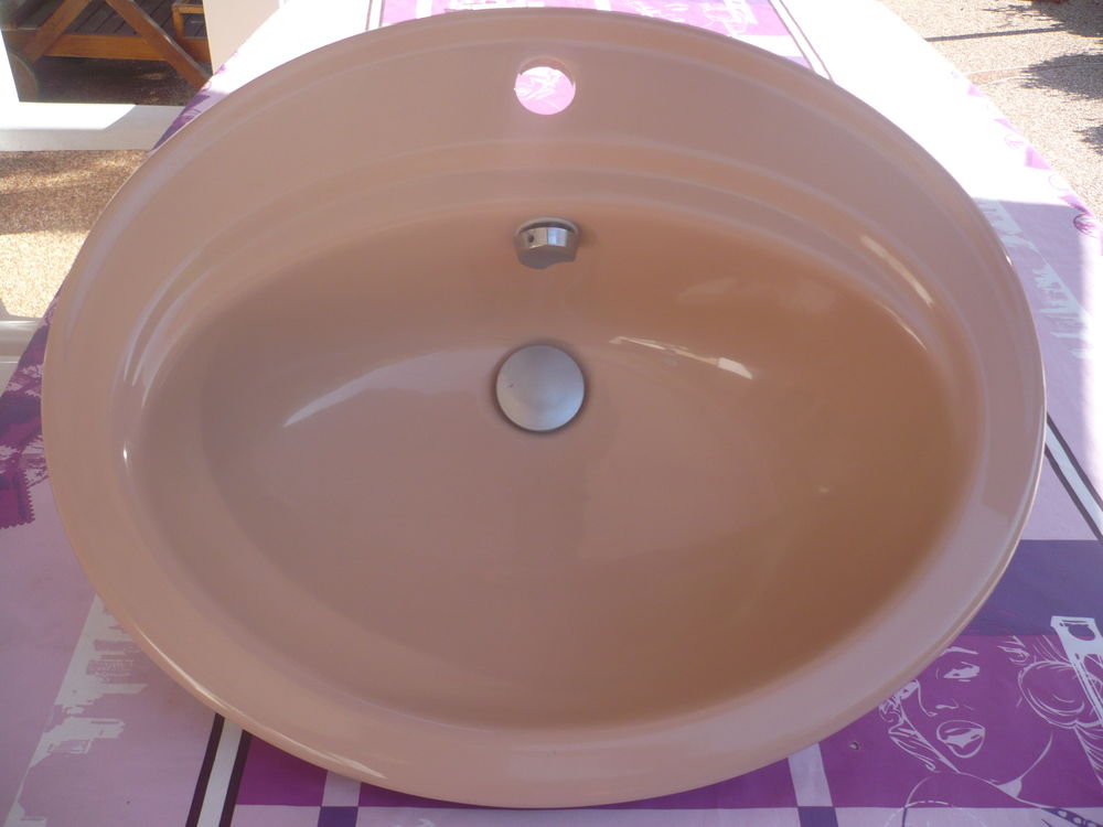 VASQUE MARRON Meubles
