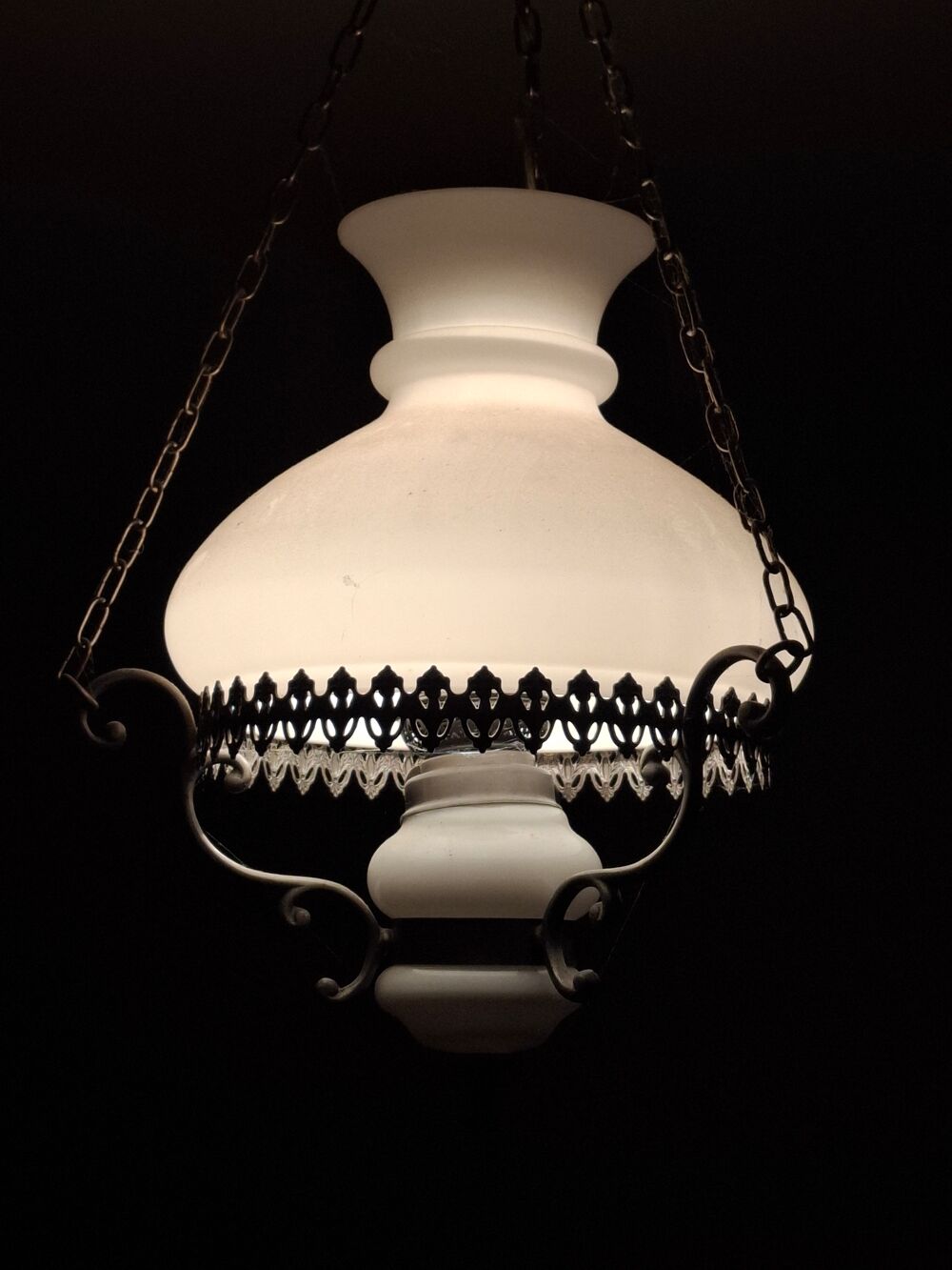 Joli lustre abas jour en verre Meubles