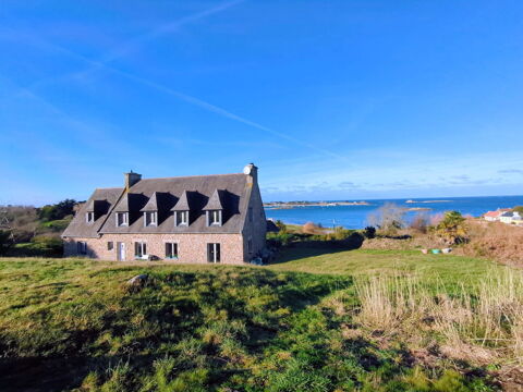   Grande maison en pierre face � la mer � Plouguerneau Maison - 10 pi�ce(s) - 260 m�