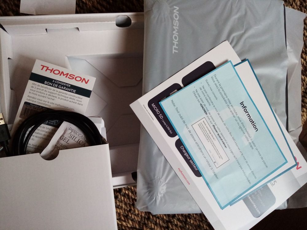 Ordinateur portable Thomson neuf Matériel informatique