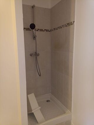  Appartement à louer 1 pièce 33 m²