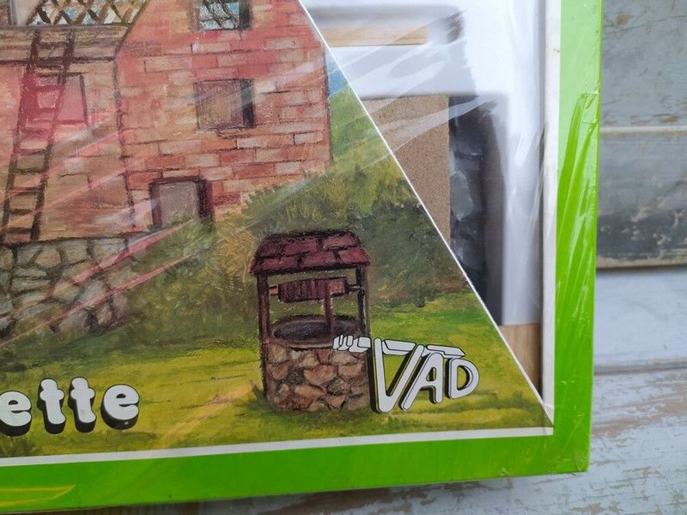 Boite Jeu de Construction Mini Brique Makette VAD France
Jeux / jouets