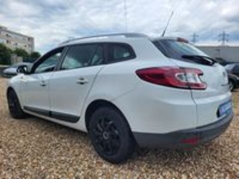 M&eacute;gane RENAULT MEGANE 3 ESTATE 1.5 DCI 110 CH BOITE AUTOMATIQUE 2011 occasion 78540 Vernouillet