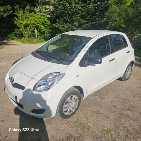 Annonce voiture Toyota Yaris 4990 