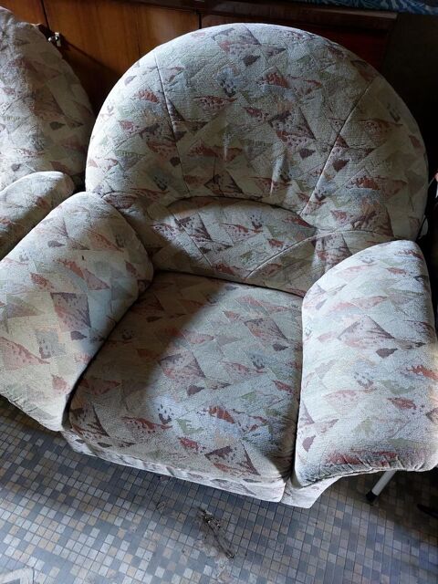 Salon tissu 50 Louroux-de-Beaune (03)