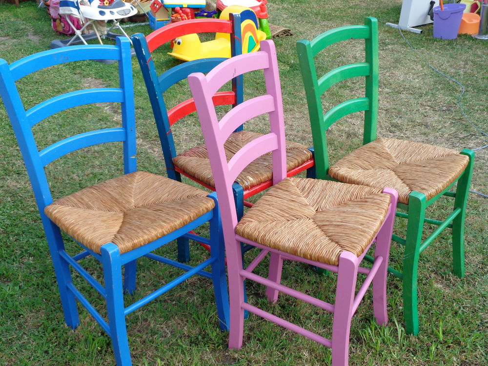 chaises paill&eacute;es peintes Meubles