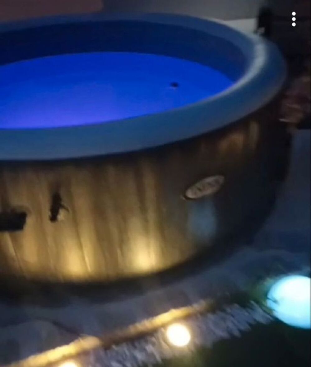 Jaccuzi intex 6 places Jardin