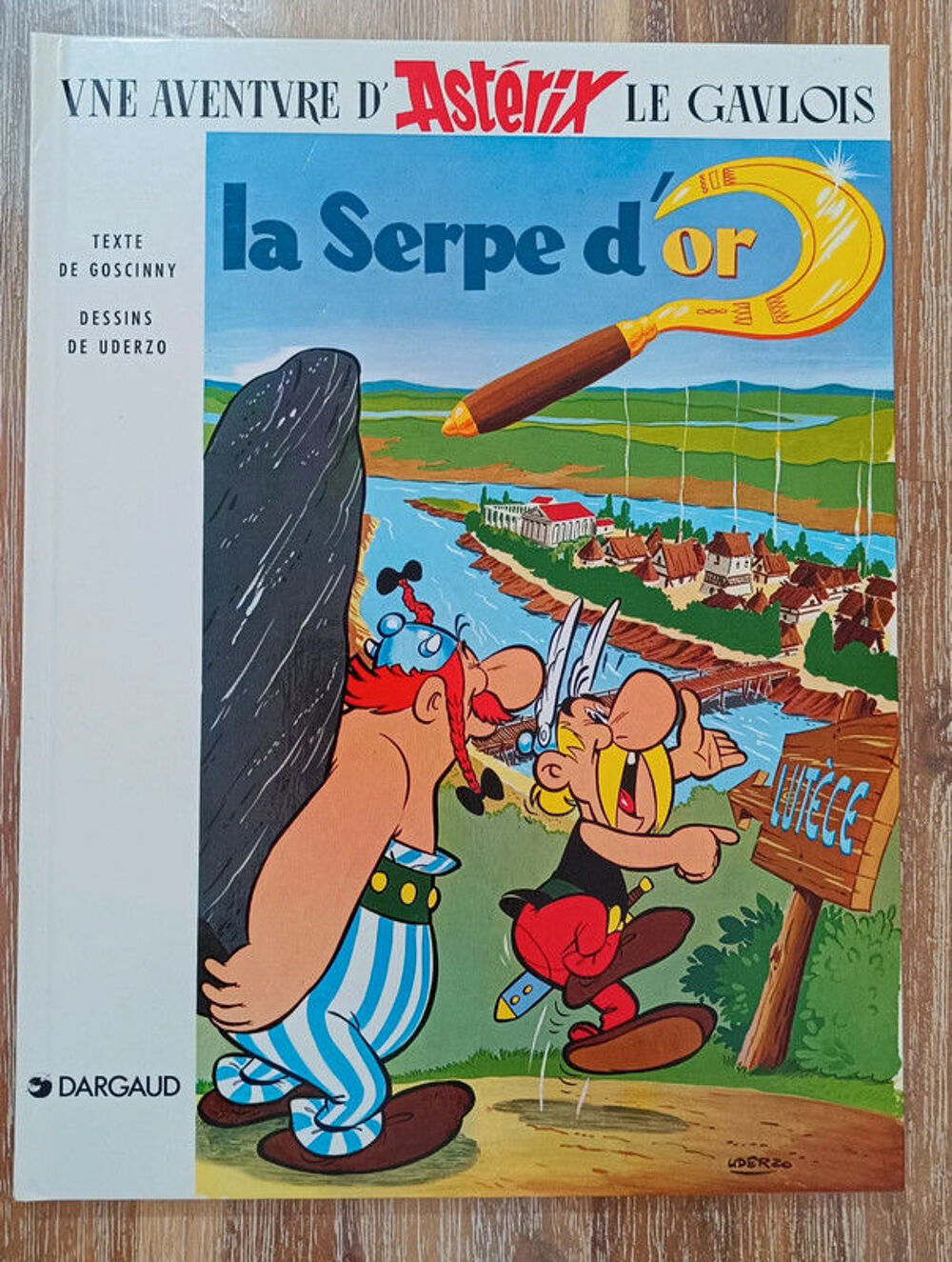 Bande dessin&eacute;e Ast&eacute;rix "La Serpe d'or" Livres et BD