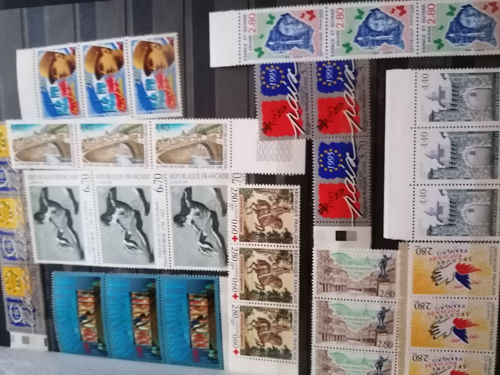 Collection de timbres. 