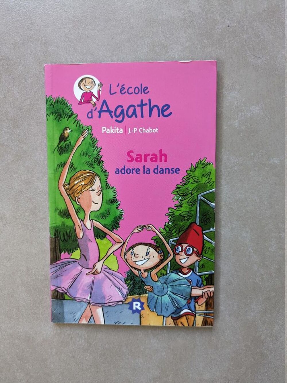 Livre pour enfants L &eacute;cole d Agathe - Sarah adore la danse Livres et BD