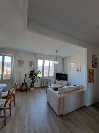  Appartement � louer 3 pi�ces 71 m�