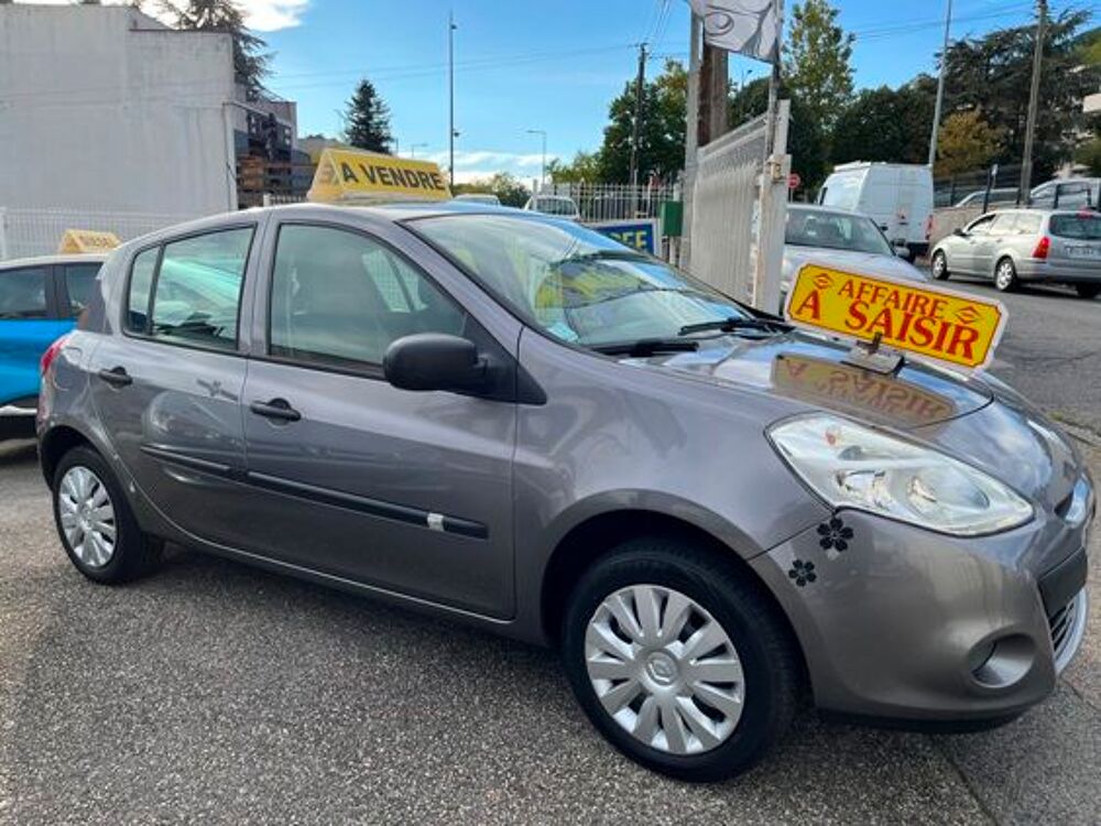 Clio III 1.2 16V 75 eco2 Authentique Euro 5 2011 occasion 42700 Firminy