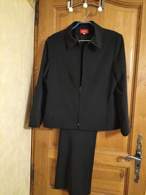 tailleur pantalon et veste noire Cambronne-lès-Ribécourt (60)