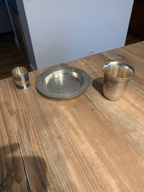 Assiette + verre + cocotier de naissance en m�tal a 30 Saleilles (66)