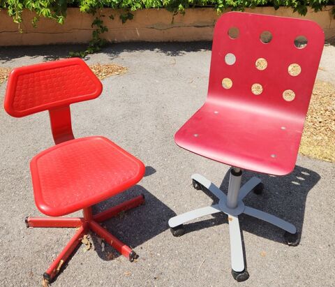 2 Chaises rouge 10 Marseille 13 (13)