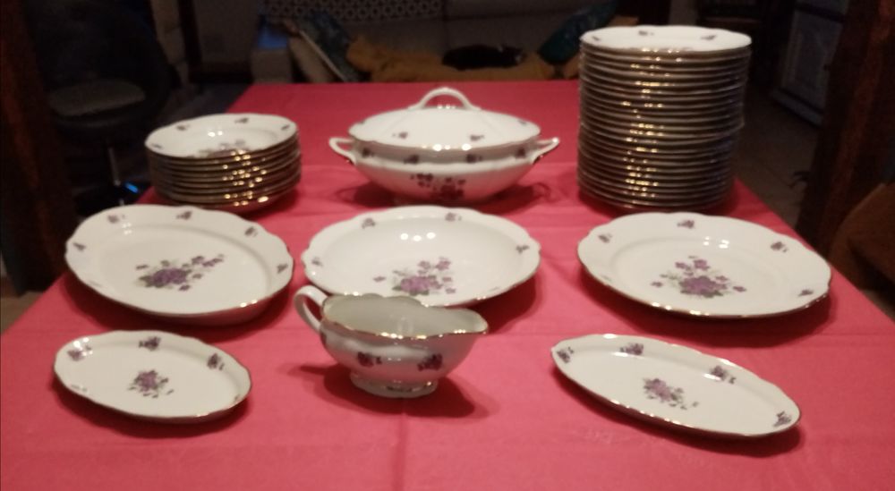 SERVICE TABLE PORCELAINE Cuisine