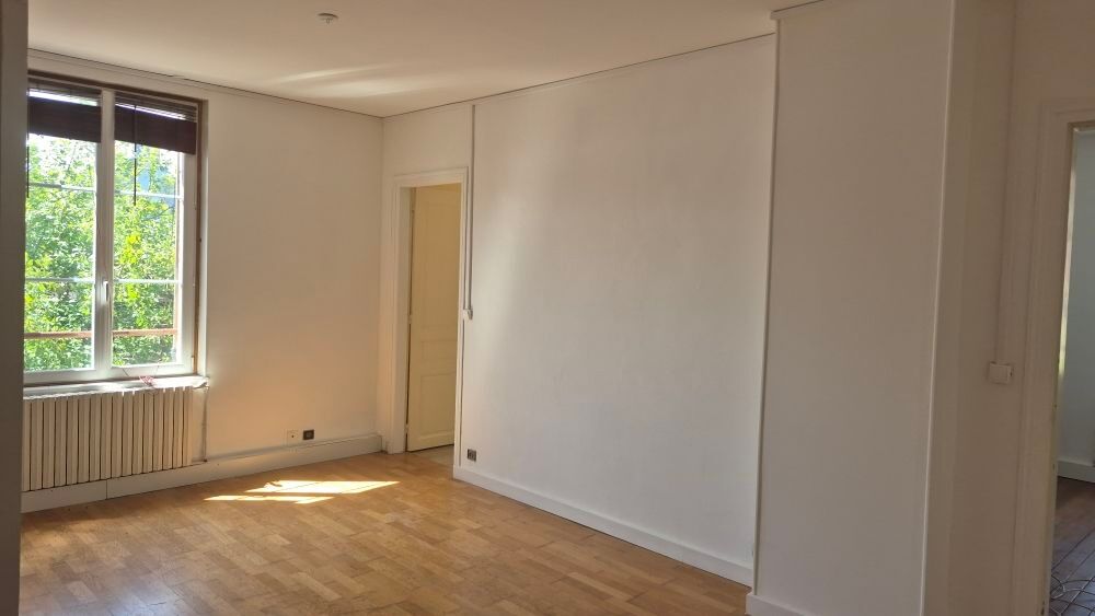 Appartement 5 pièces 80 m² · à Méru · 80 m² · 160 000 €