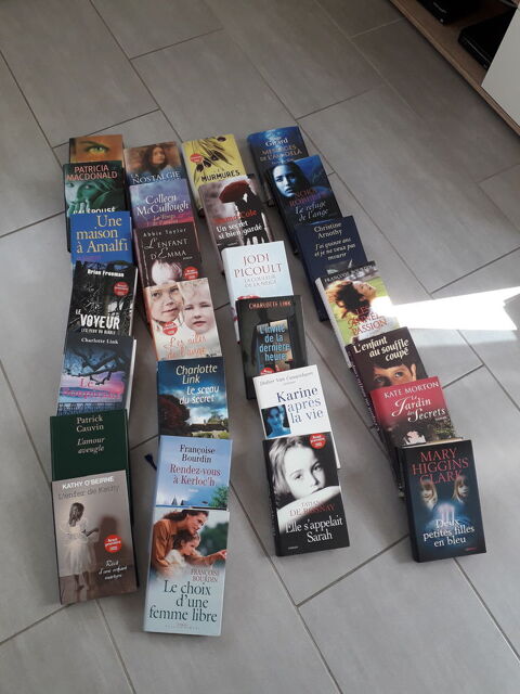 LIVRES 8 Maisons-du-Bois-Lièvremont (25)