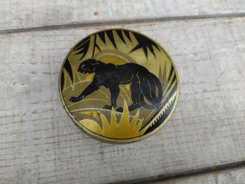 Ancienne Boite T�le Art d�co Panth�re Noire Tin Box
25 Loches (37)
