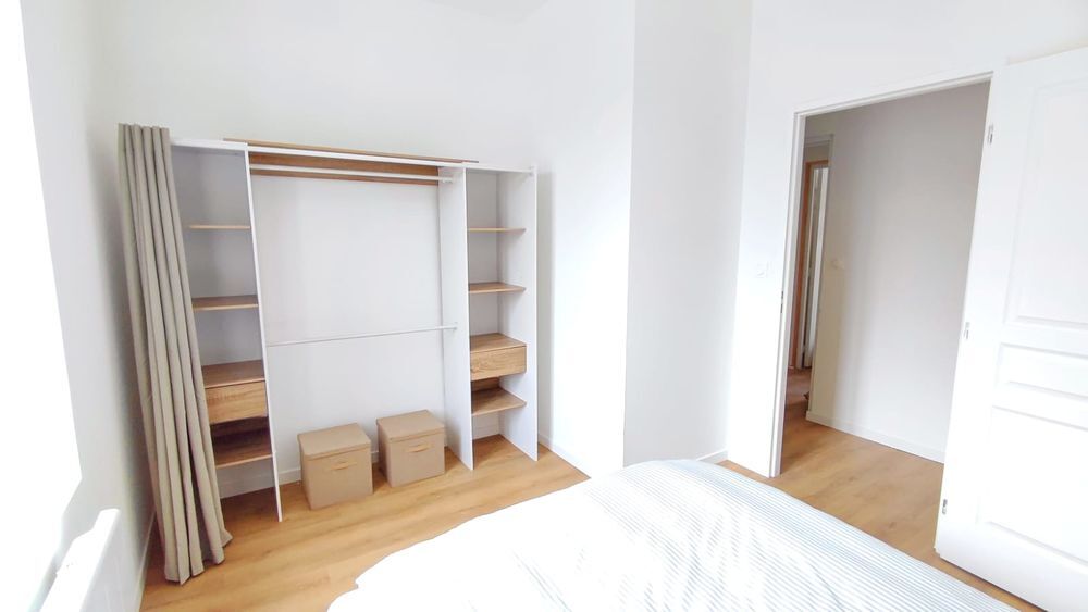 Location Appartement Studio meublé au 1er étage Piégut-pluviers
