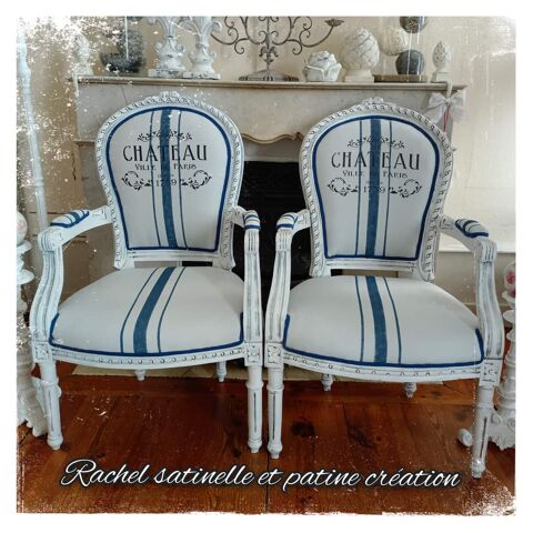 Chaises Vintage à Motifs Château 300 Le Puy-en-Velay (43)