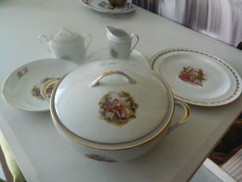 VAISSELLE ANCIENNE NEUVE 50 Chasseneuil-sur-Bonnieure (16)
