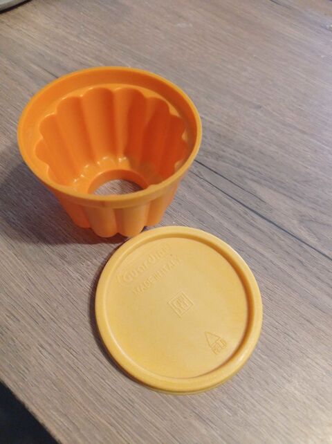 moule �  flan plastique 4 Barcelonnette (04)