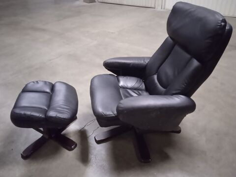 fauteuil et repose pied 70 Gap (05)