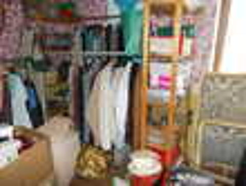 Vide maison/d&eacute;barras. Vide grenier, marché aux puces, braderie