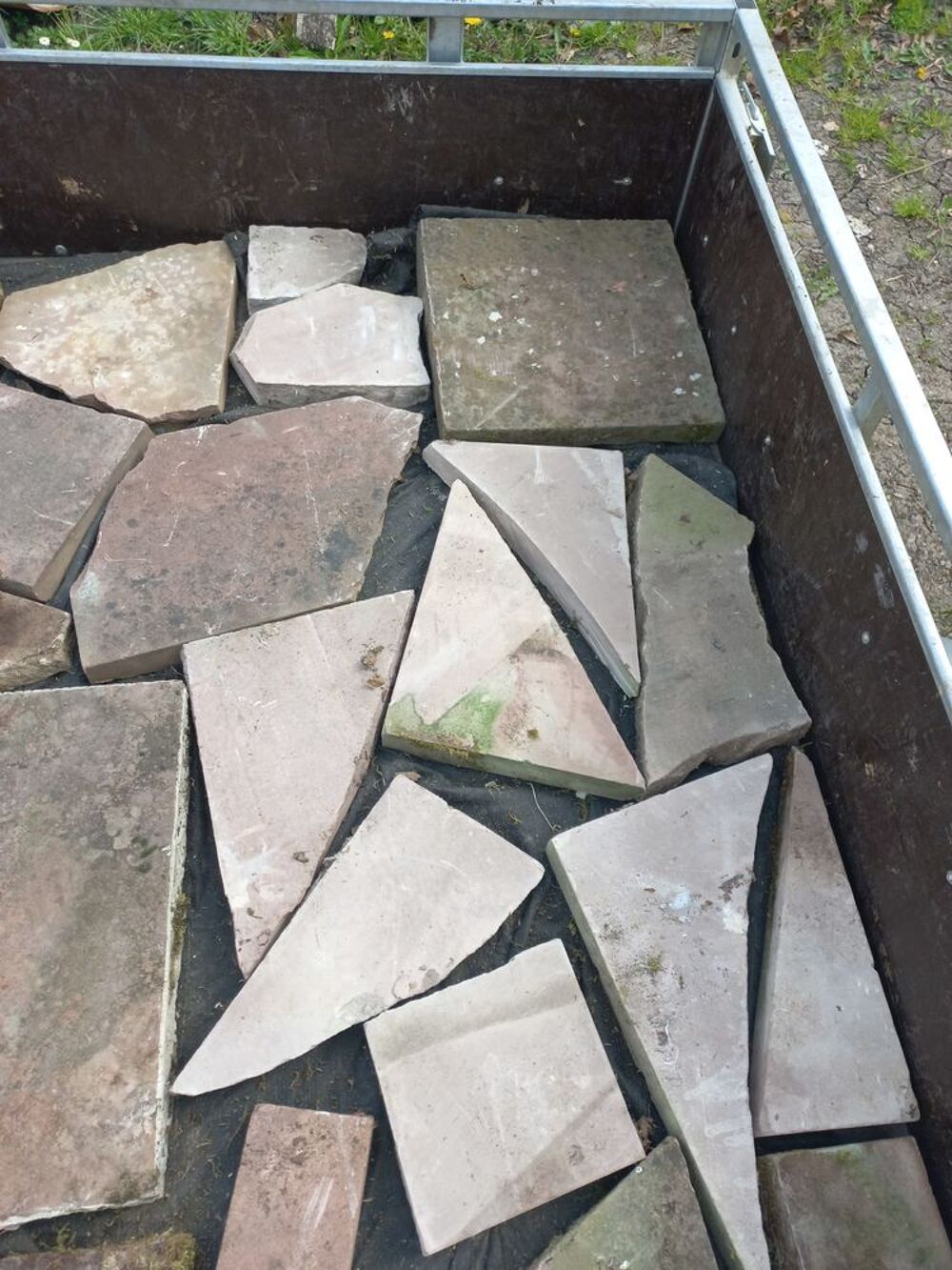 Lot de 3 m&egrave;tre carr&eacute; de dalles en gr&egrave;s des Vosges 150 euros Bricolage
