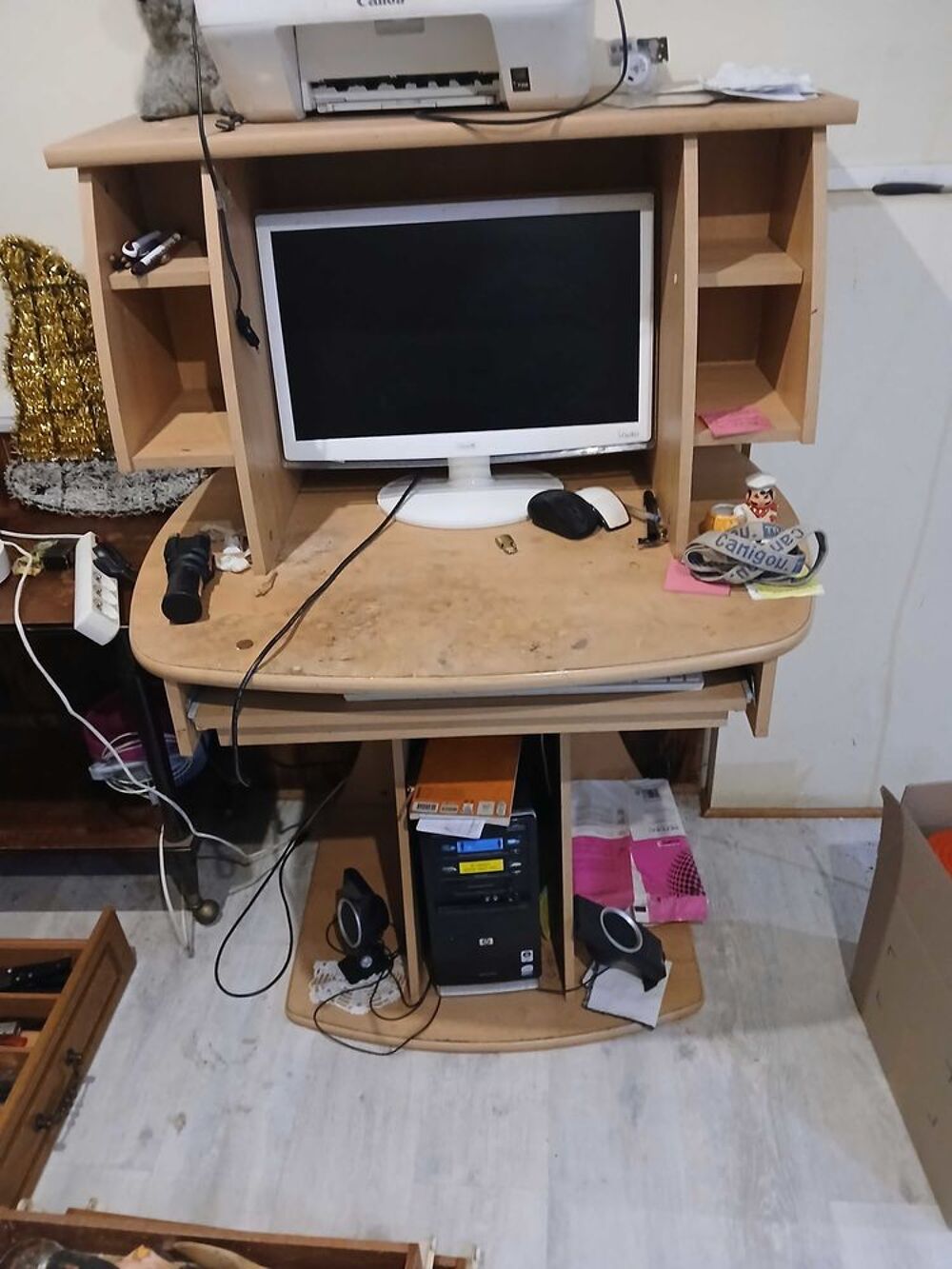 ensemble bureau et ordinateur Matériel informatique