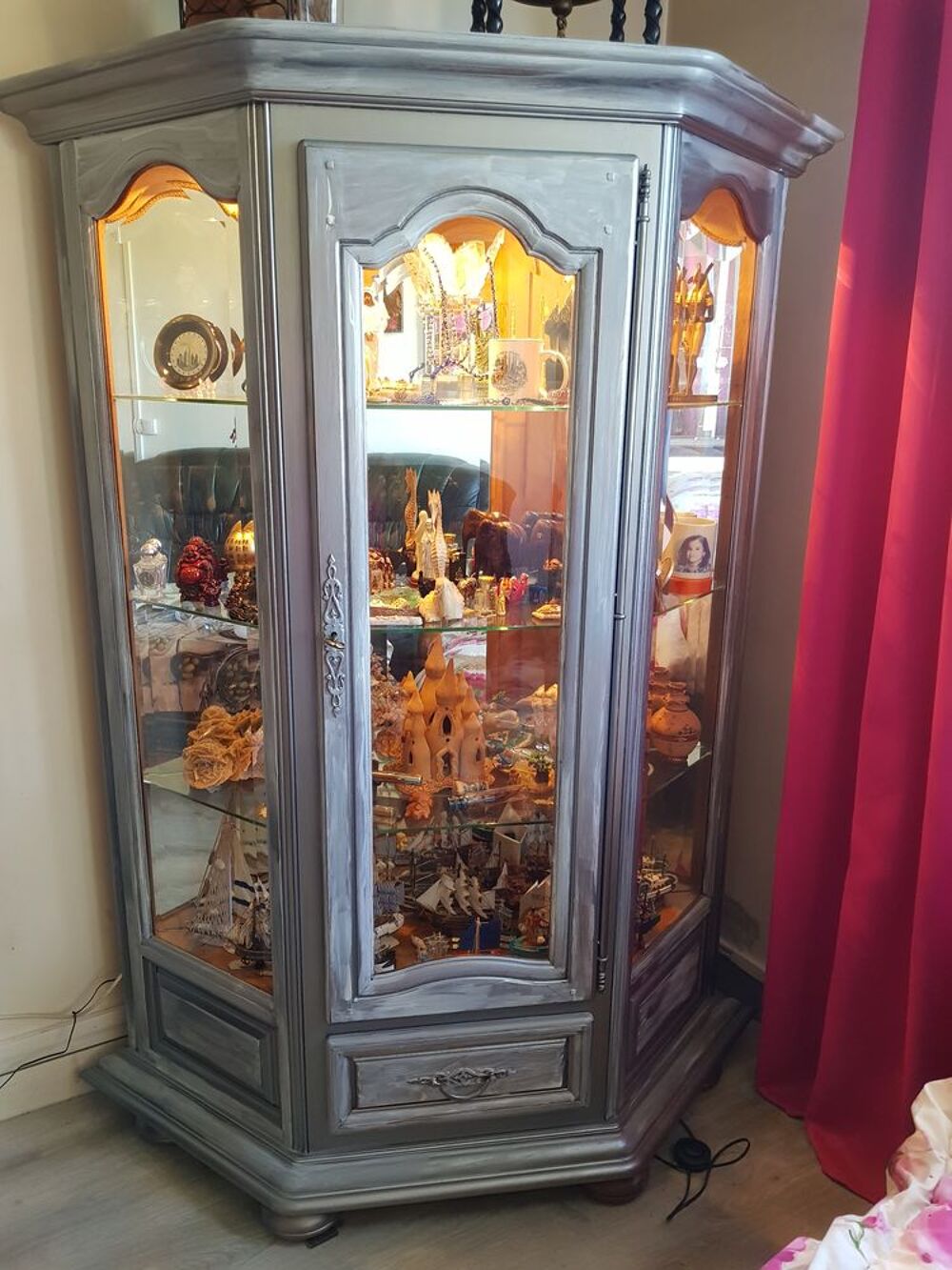 Vitrine &eacute;clair&eacute;e Meubles