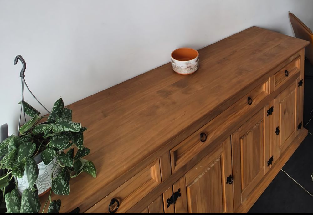 Buffet bois tr&egrave;s bon &eacute;tat Meubles