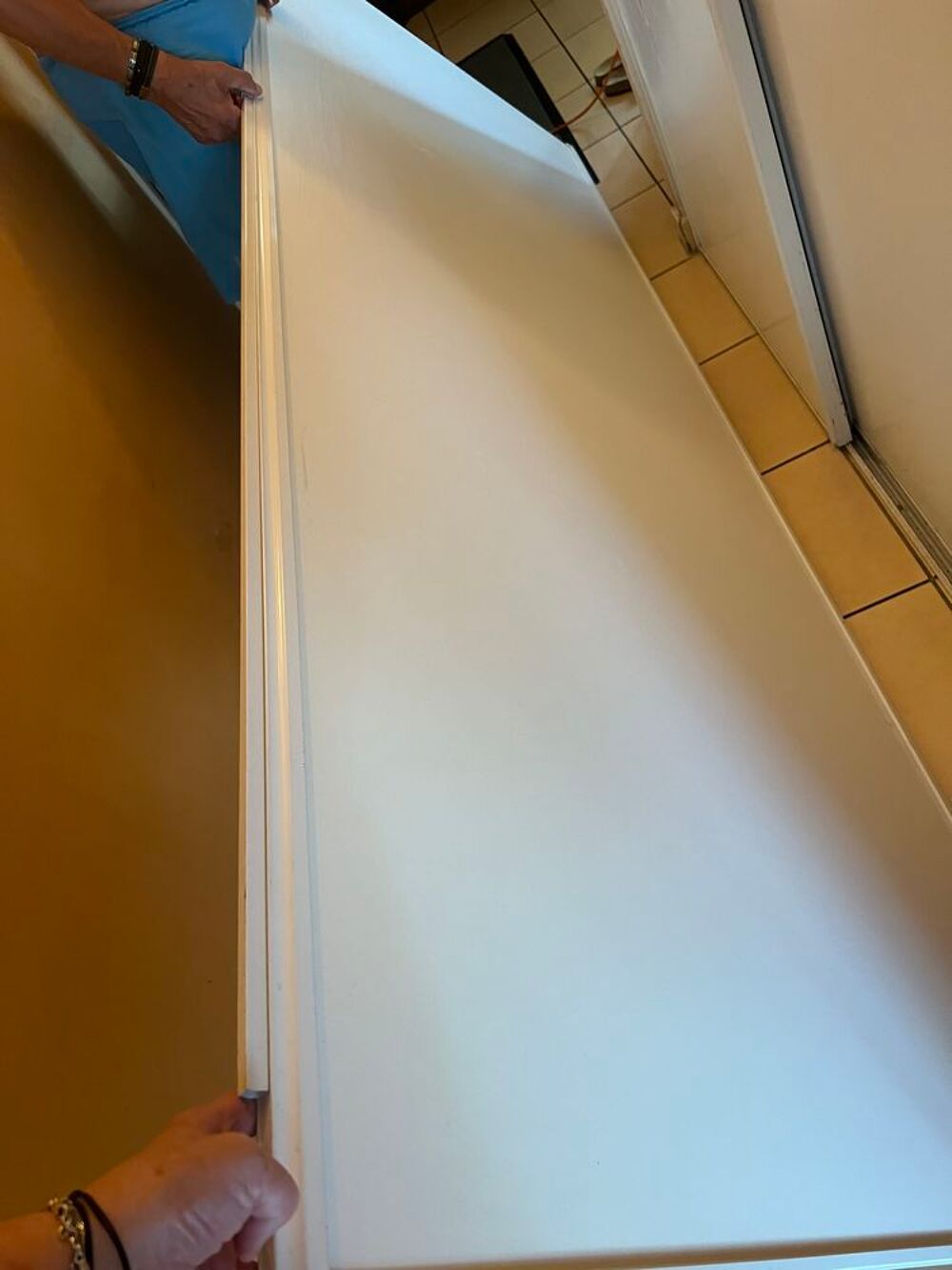 Porte de placard neuve Décoration