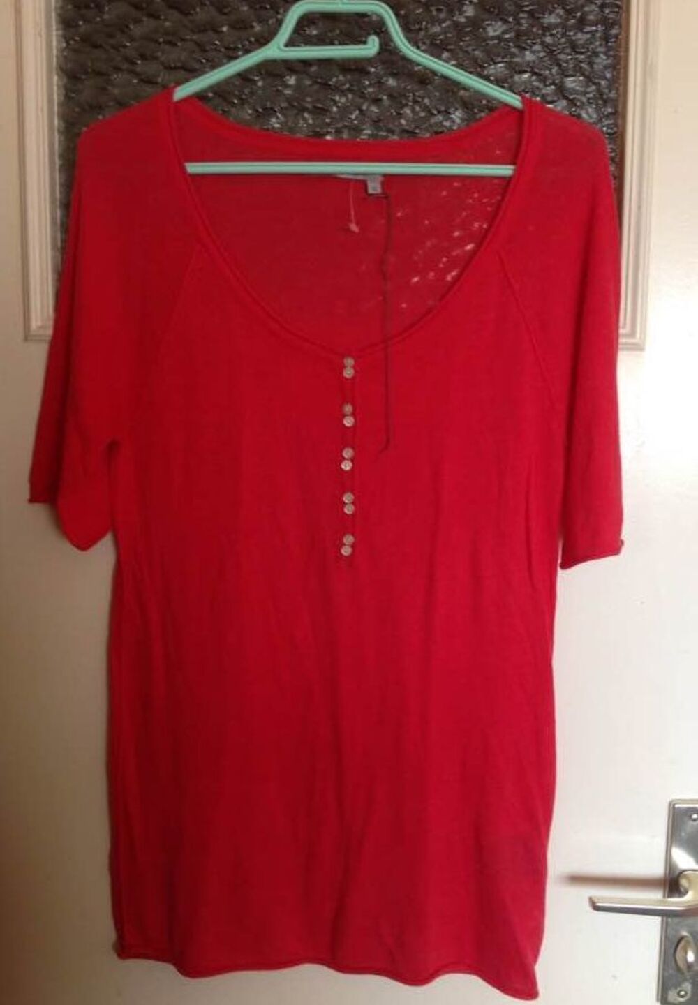 Pull rouge taille M neuf Vêtements