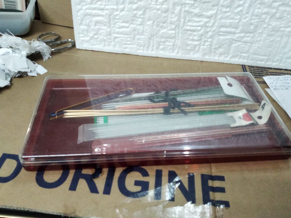 Coffret d'aiguilles &agrave; tricoter Bricolage