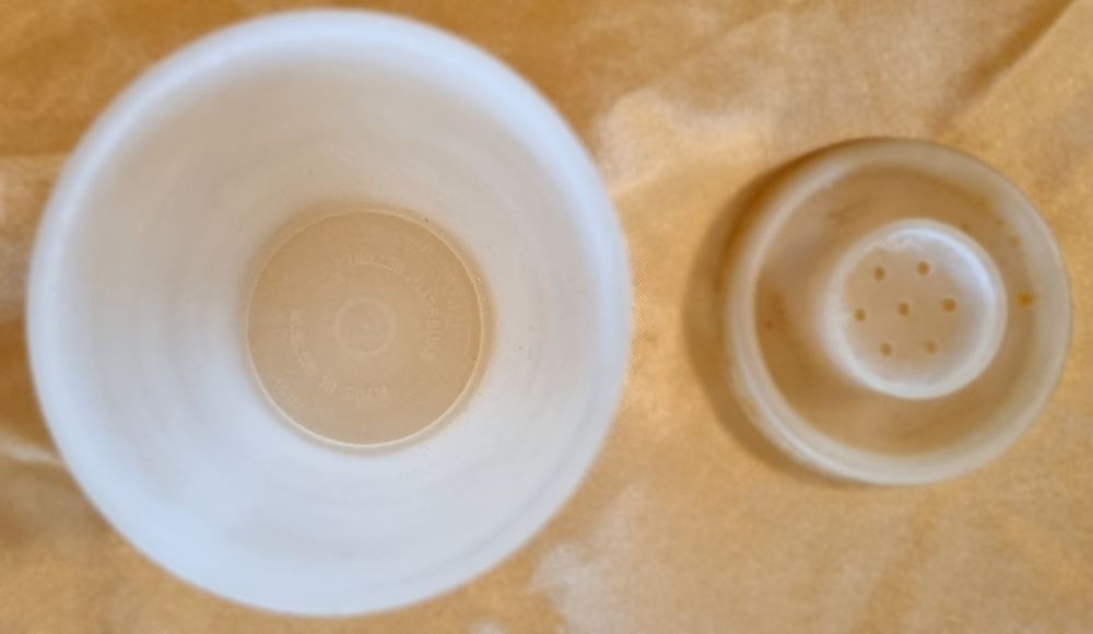 Sali&egrave;re Tupperware vintage des ann&eacute;es 50 en parfait &eacute;tat Electroménager