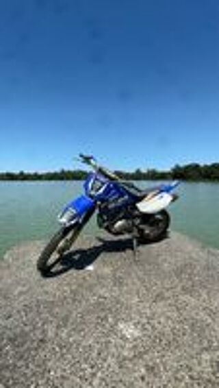 YAMAHA 2002 occasion 31390 Peyssies