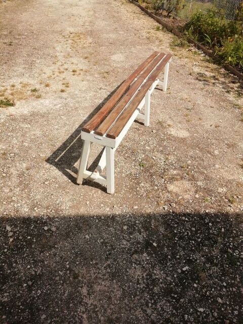 Banc en bois 2,1m 35 Courgis (89)