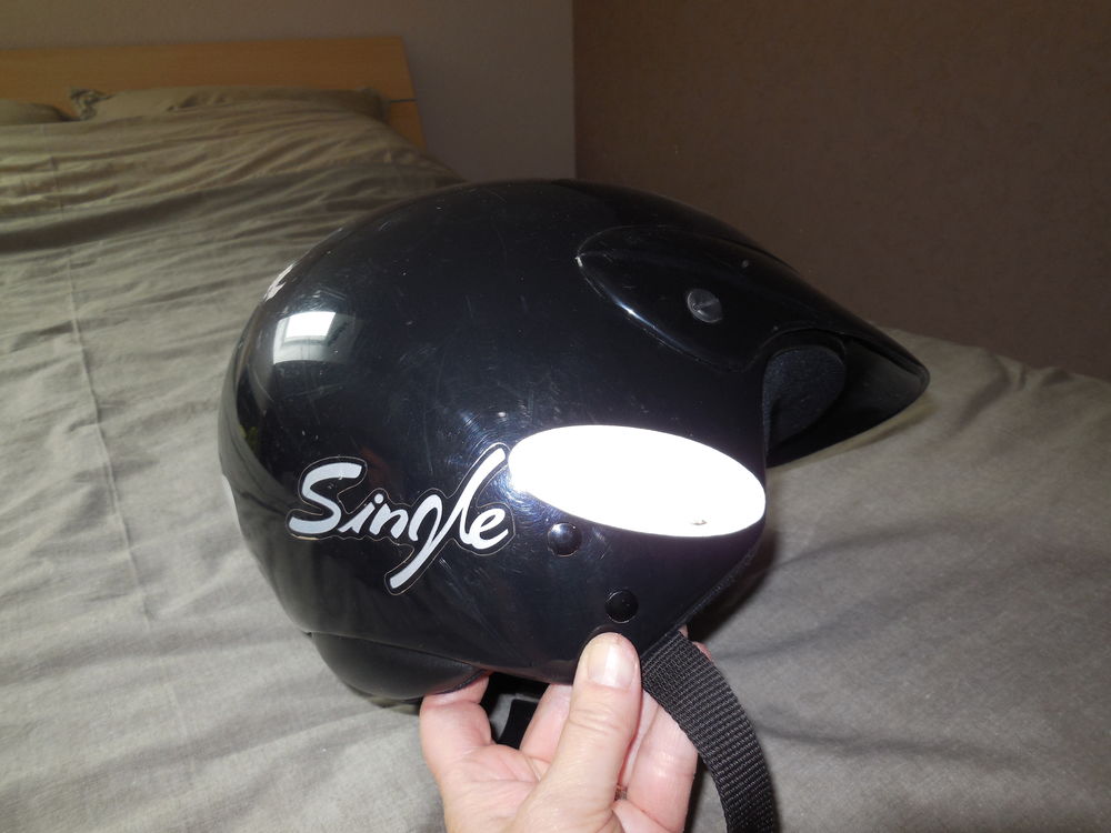 CASQUE marque NZI SINGLE - Noir Sports
