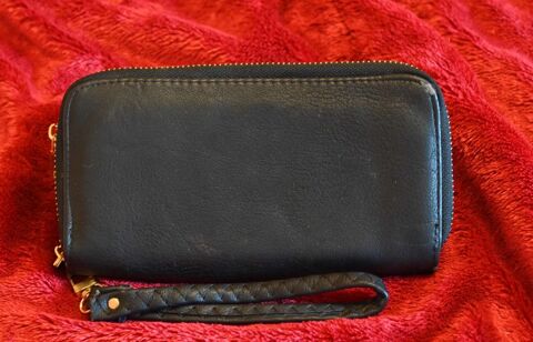 Pochette noire 3 Marseille 13 (13)