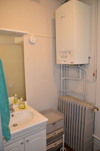  Chambre à louer 8 pièces 150 m² Lyon
