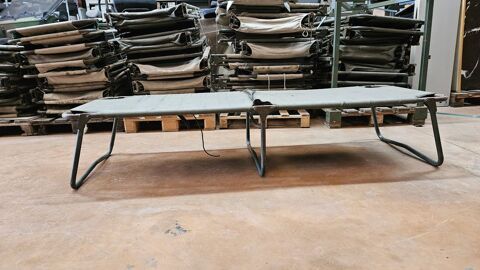 Lits de camps militaire 53 Bressols (82)