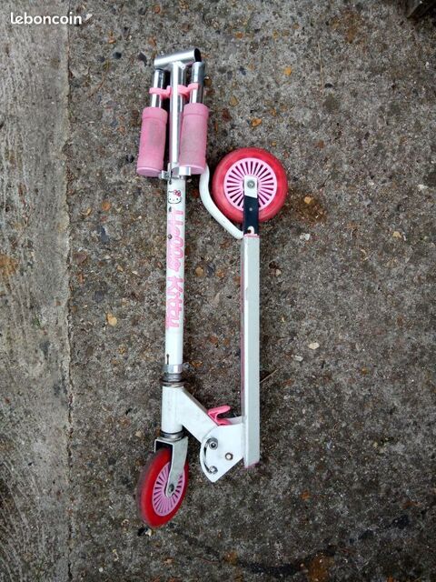 trottinette Hello Kitty Beauchamp (95)